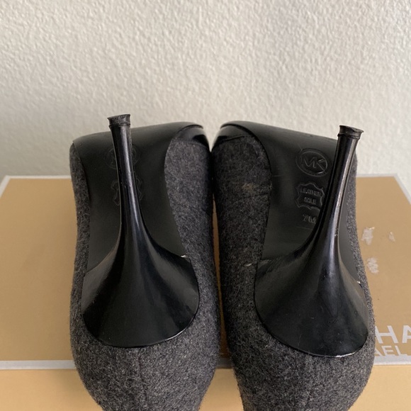 Michael Kors Presseley Cap Toe Flannel Stiletto Heel Pump Size 7 - Picture 7 of 9